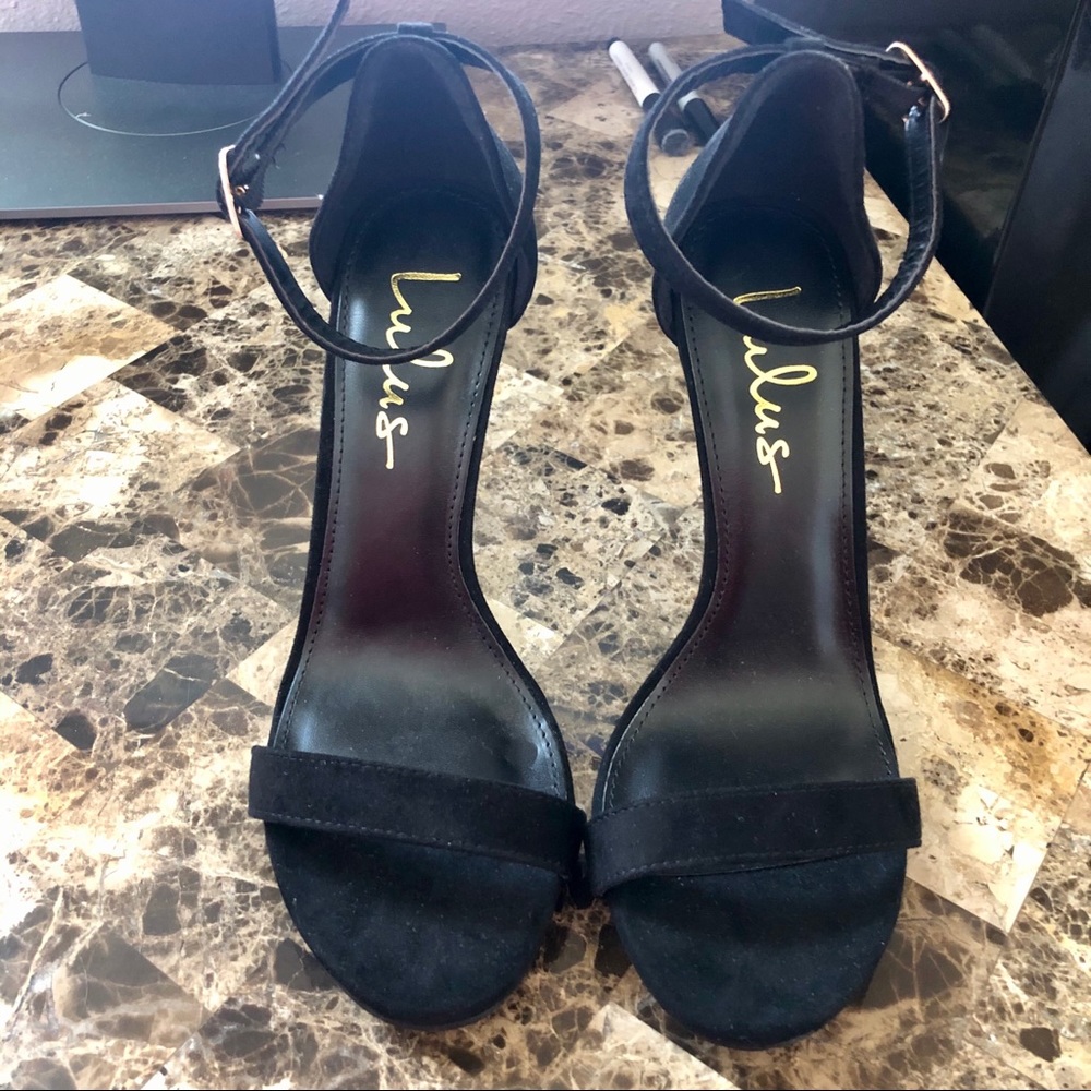NEW Lulu’s Black Ankle Strap Heels Size 8